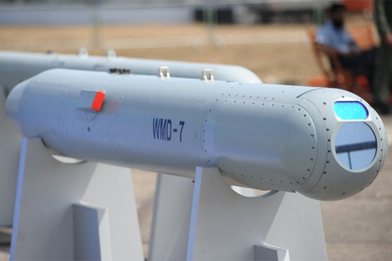 WMD-7機載光電瞄準吊艙首次亮相