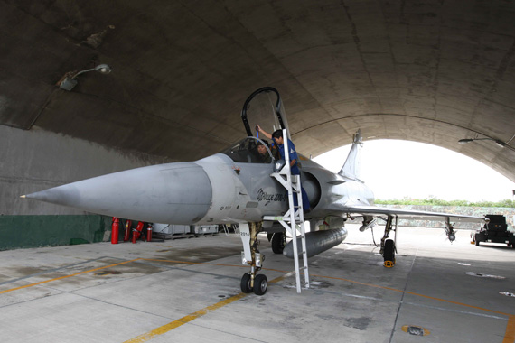 資料圖:臺(tái)軍列裝的法國(guó)產(chǎn)幻影戰(zhàn)機(jī)