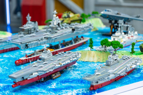 奇妙積木福建艦亮相,助力國防教育創(chuàng)新 奇妙積木福建艦亮相,助力國防教育創(chuàng)新
