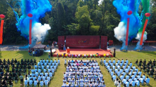 武漢軍需工業技工學校喜慶建校60周年 武漢軍需工業技工學校喜慶建校60周年